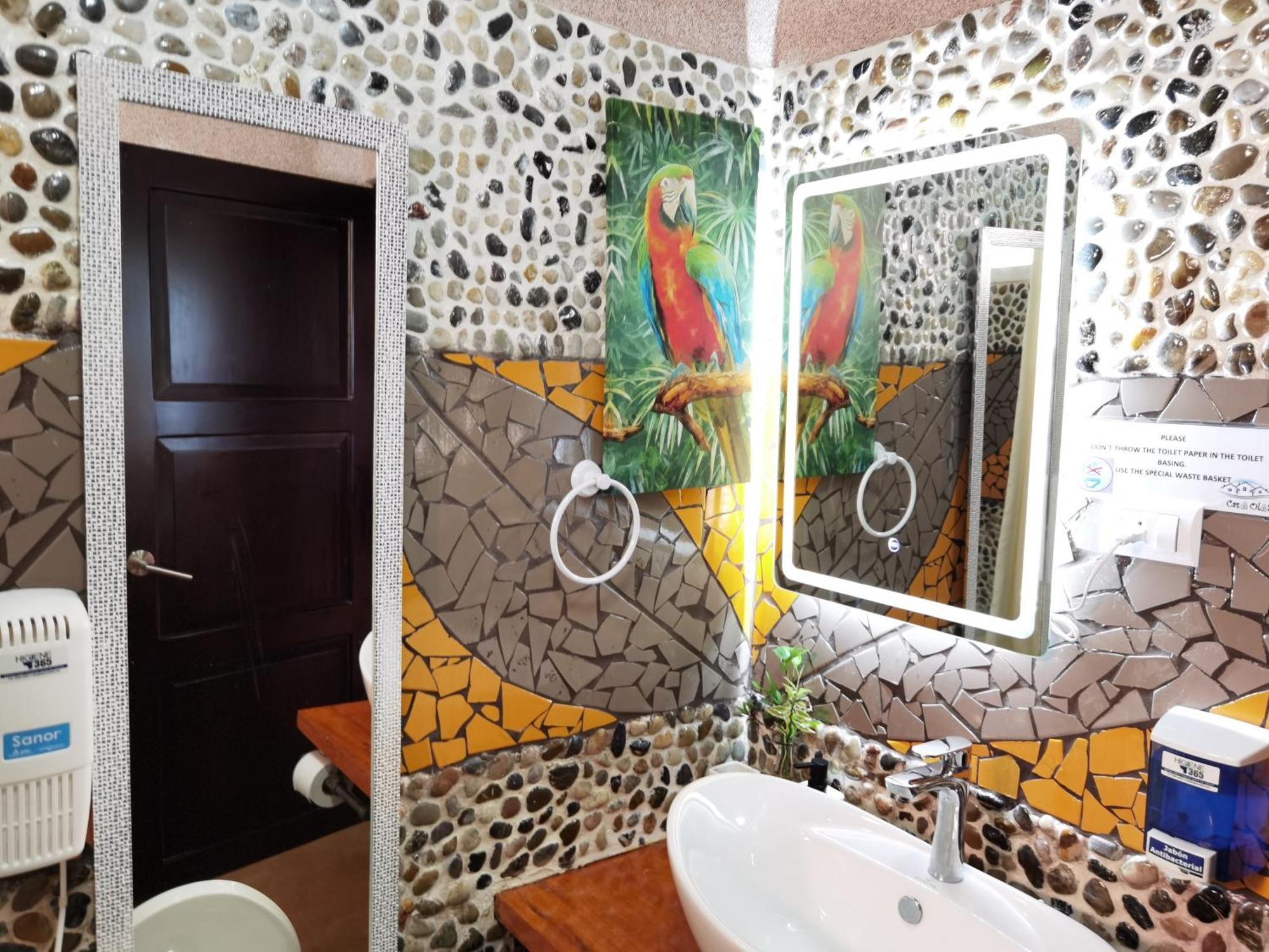 Sunrise House Bed & Breakfast Quepos Exterior photo